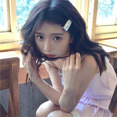 女人在家